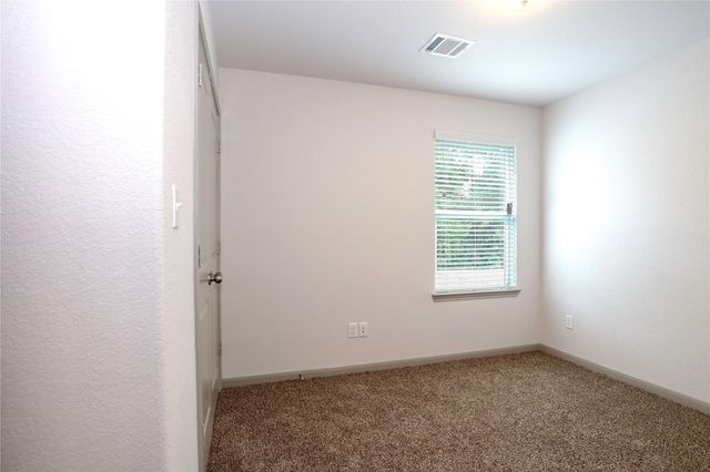 2702 Appian Way, New Caney, TX 77357