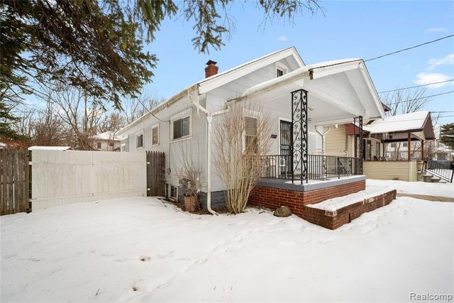 1734 Missouri Avenue, Flint, MI 48506