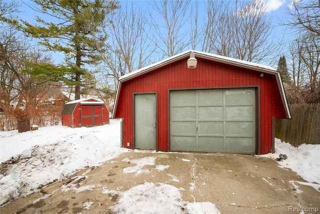 1734 Missouri Avenue, Flint, MI 48506