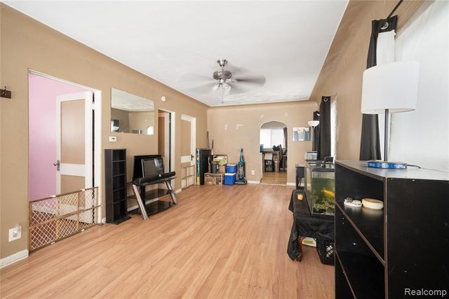 1734 Missouri Avenue, Flint, MI 48506