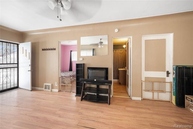 1734 Missouri Avenue, Flint, MI 48506