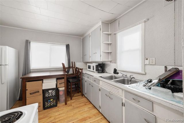 1734 Missouri Avenue, Flint, MI 48506