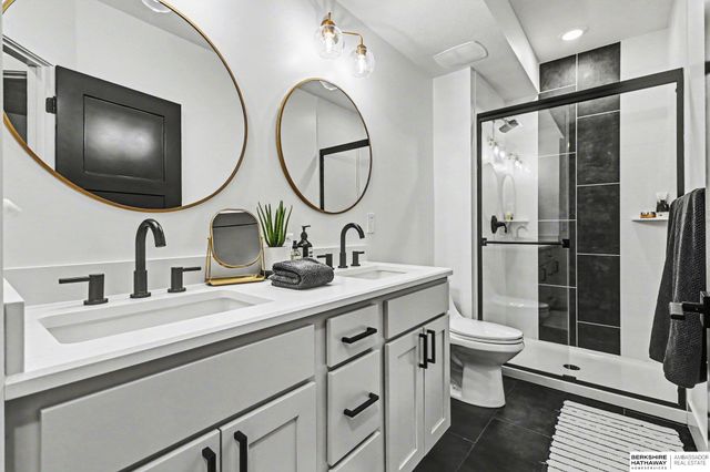 21209 Walnut Circle, Elkhorn, NE 68022