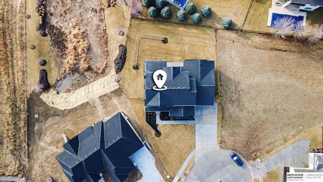 21209 Walnut Circle, Elkhorn, NE 68022