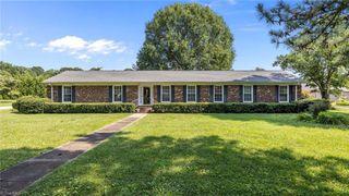 102 Trinity Drive, Elon, NC 27244