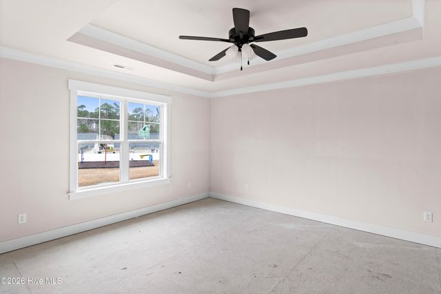 302 Hawks Bluff Drive, New Bern, NC 28560