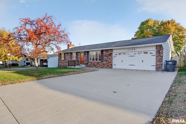 1123 N 27TH Avenue, Clinton, IA 52732