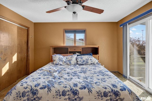 1123 N 27TH Avenue, Clinton, IA 52732