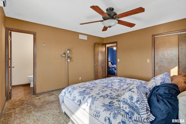 1123 N 27TH Avenue, Clinton, IA 52732