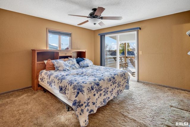 1123 N 27TH Avenue, Clinton, IA 52732