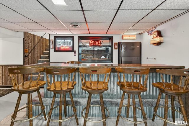 1123 N 27TH Avenue, Clinton, IA 52732