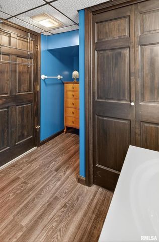 1123 N 27TH Avenue, Clinton, IA 52732