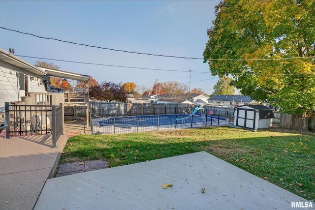 1123 N 27TH Avenue, Clinton, IA 52732