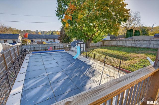 1123 N 27TH Avenue, Clinton, IA 52732