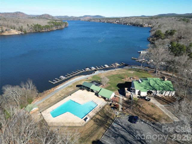 125 Oakhill Court 320, Mount Gilead, NC 27306