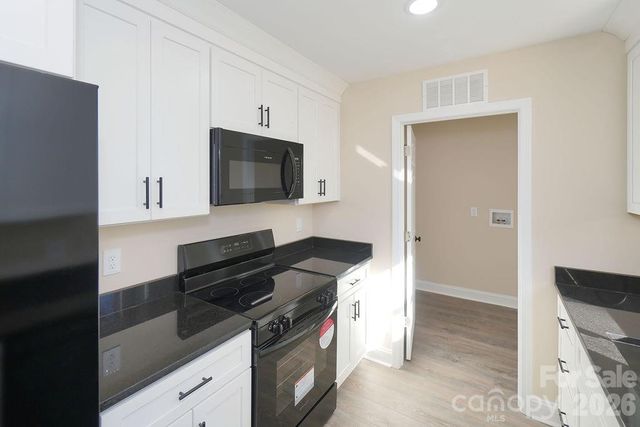 125 Oakhill Court 320, Mount Gilead, NC 27306