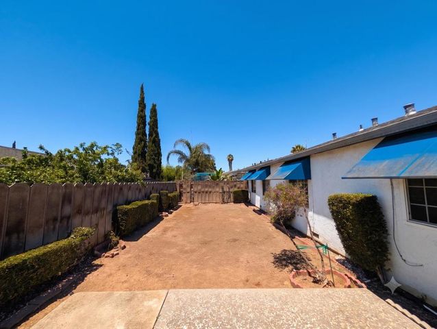1834 Macduee Way, San Jose, CA 95121