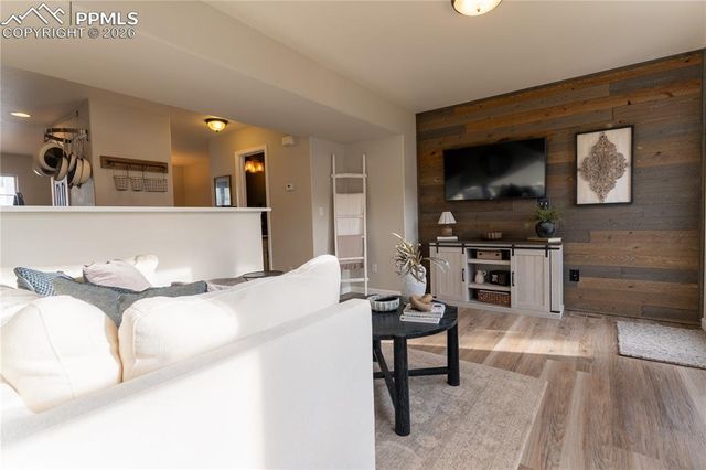 43 Vale Circle, Palmer Lake, CO 80133