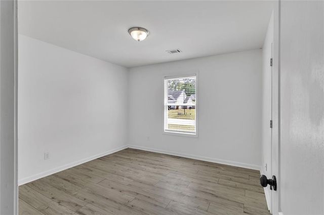 2126 Crown Park Drive, Winder, GA 30680