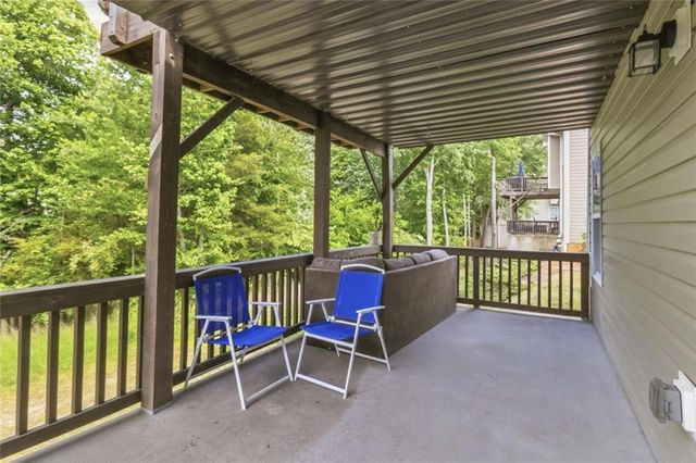 2126 Crown Park Drive, Winder, GA 30680
