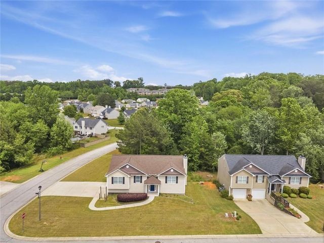 2126 Crown Park Drive, Winder, GA 30680