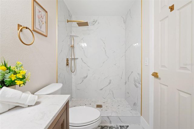 8335 GALEWOOD CIRCLE, Tampa, FL 33615