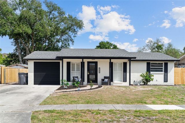 8335 GALEWOOD CIRCLE, Tampa, FL 33615