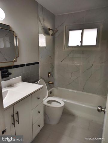 6312 INDIAN RUN PKWY, Alexandria, VA 22312