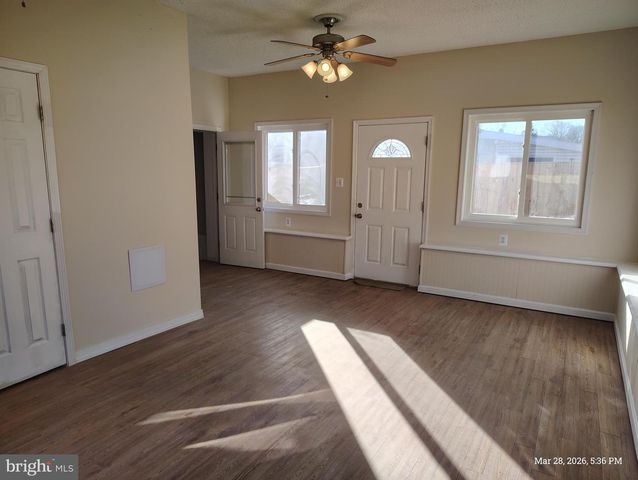 6312 INDIAN RUN PKWY, Alexandria, VA 22312