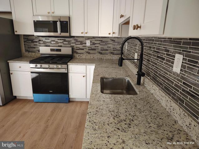 6312 INDIAN RUN PKWY, Alexandria, VA 22312