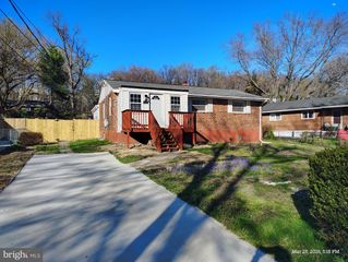 6312 INDIAN RUN PKWY, Alexandria, VA 22312