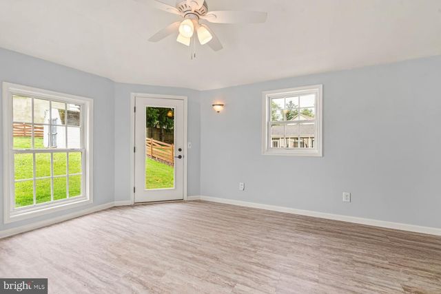 3265 BROCKTON DR, Jefferson, MD 21755
