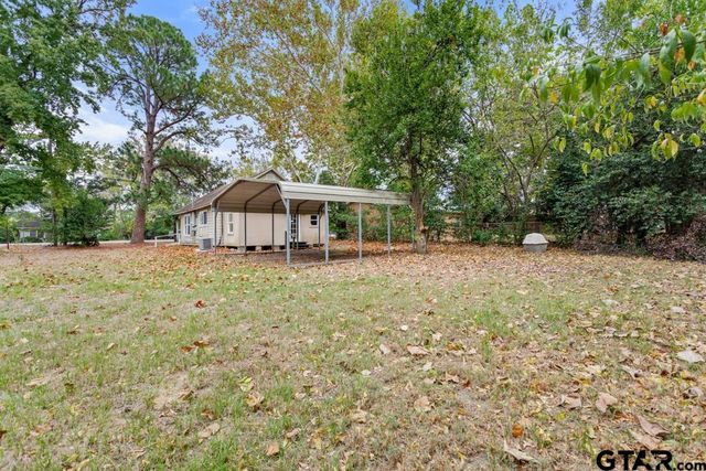 510 N Main St, Lindale, TX 75771