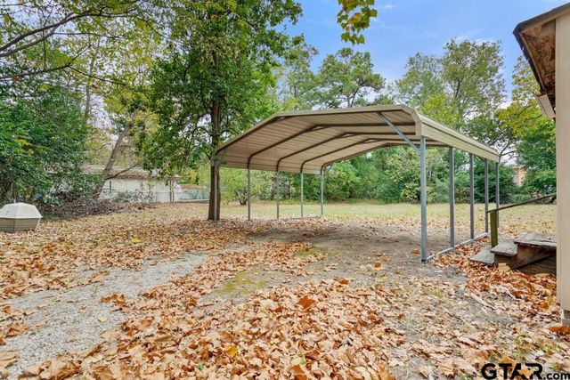 510 N Main St, Lindale, TX 75771