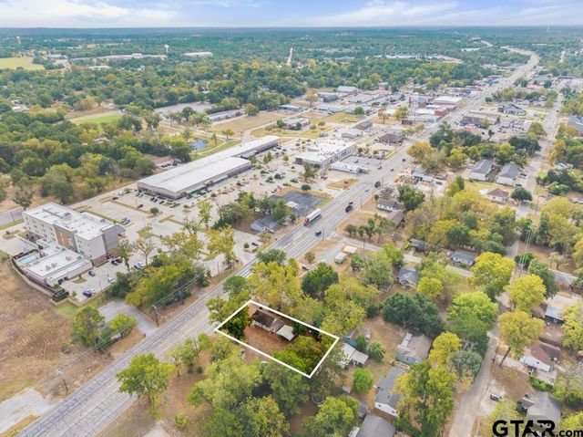 510 N Main St, Lindale, TX 75771