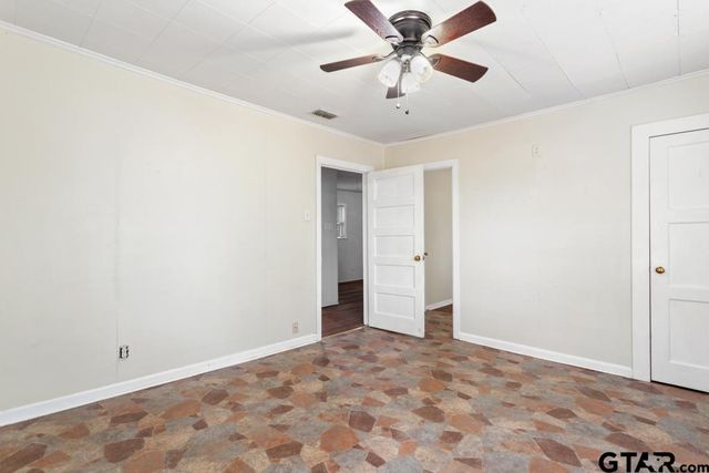 510 N Main St, Lindale, TX 75771