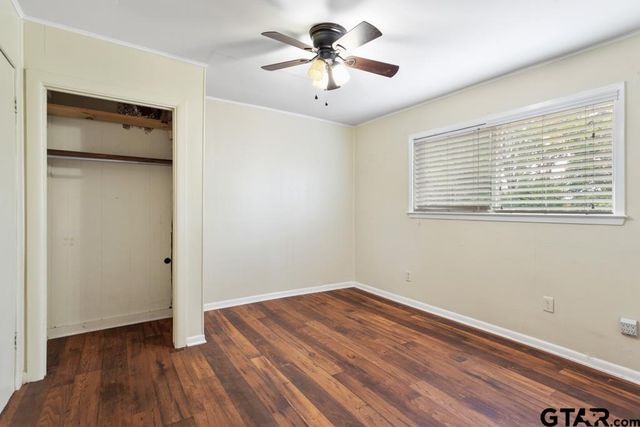 510 N Main St, Lindale, TX 75771