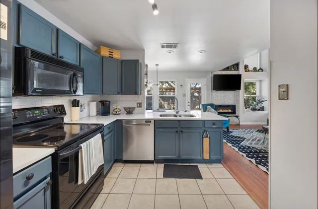 3987 Fernando Drive, Fort Worth, TX 76040