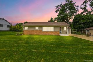 3403 Ardreth Drive, Waterford Charter Township, MI 48329