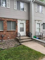 6357 15th Street N, Oakdale, MN 55128