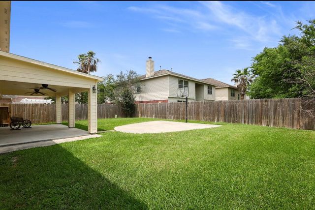 18222 Winding Timbers Lane, Humble, TX 77346