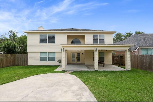 18222 Winding Timbers Lane, Humble, TX 77346