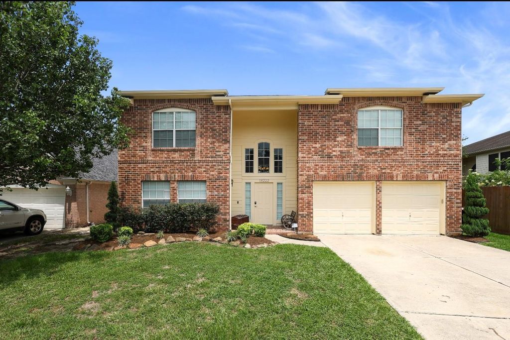 18222 Winding Timbers Lane, Humble, TX 77346