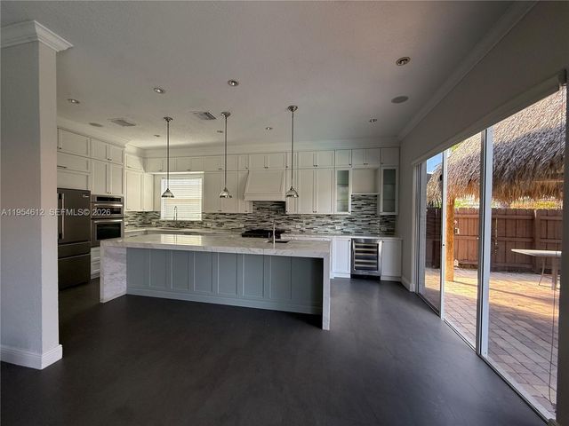 8835 NW 168th St 0, Miami Lakes, FL 33018