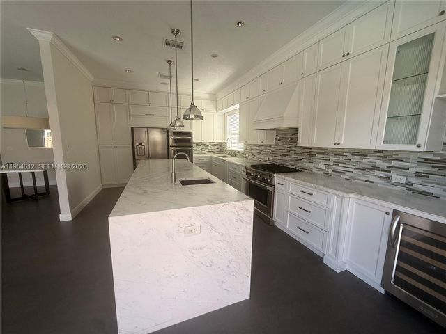 8835 NW 168th St 0, Miami Lakes, FL 33018