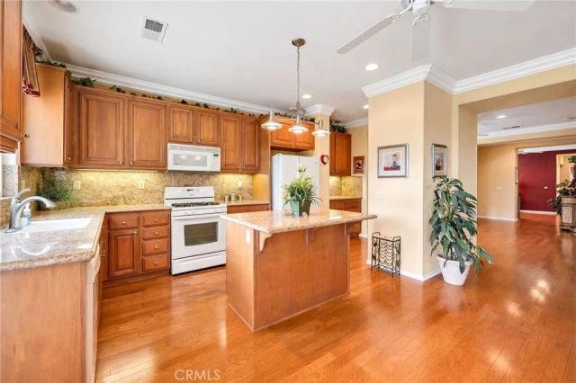 8061 Mickelson Way, Hemet, CA 92545