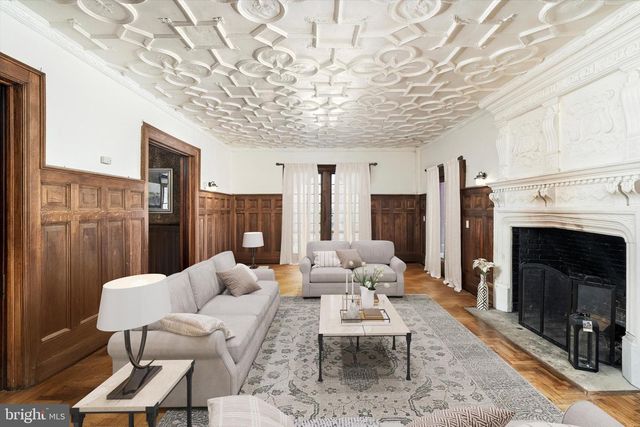 800 W STATE ST, Trenton, NJ 08611