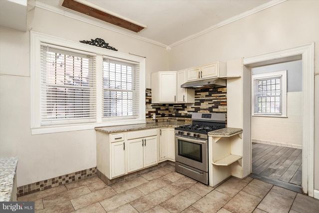 800 W STATE ST, Trenton, NJ 08611