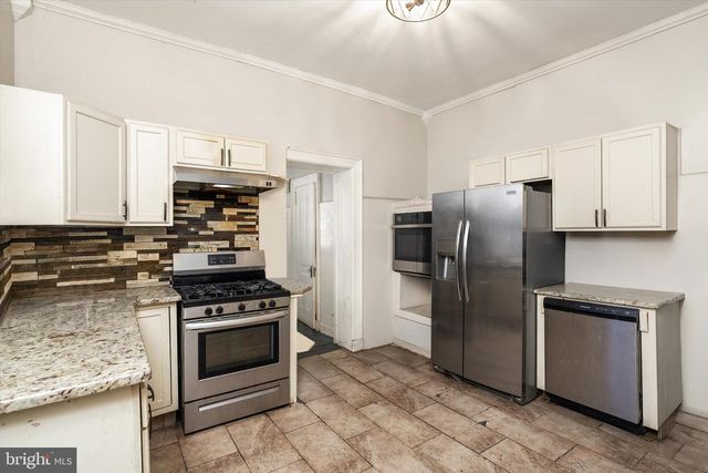 800 W STATE ST, Trenton, NJ 08611