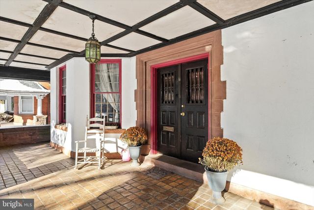 800 W STATE ST, Trenton, NJ 08611